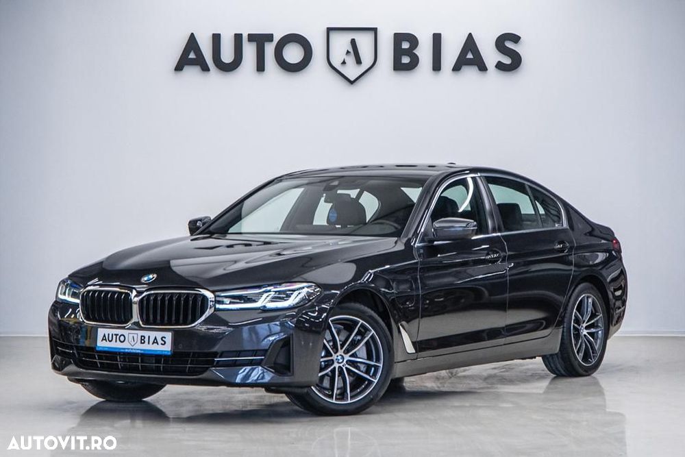 BMW Seria 5 530e Aut. Luxury Line - 1