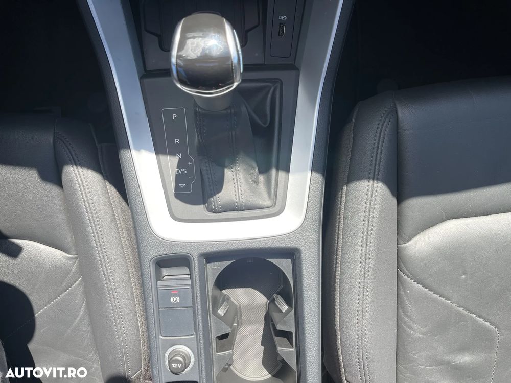 Audi Q3 2.0 40 TDI S tronic quattro S Line - 14