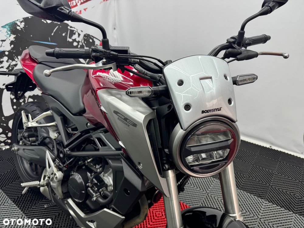 Honda CB - 32