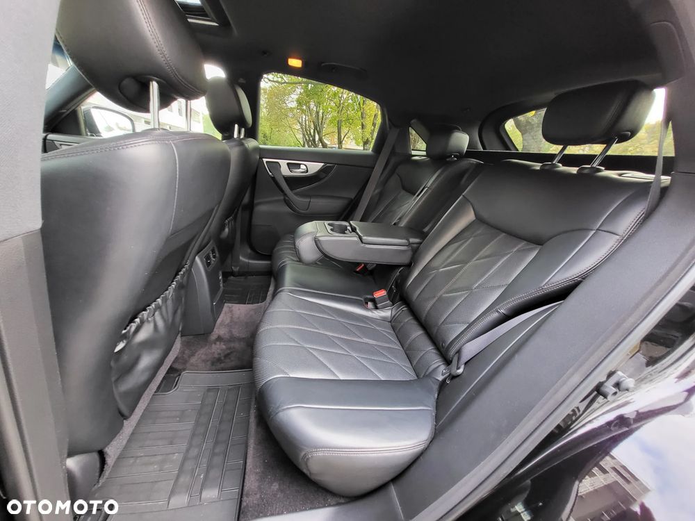 Infiniti Q70 3.0d S Premium - 23