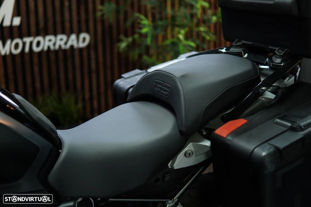 BMW R 1250 GS TRIPLE BLACK - 19