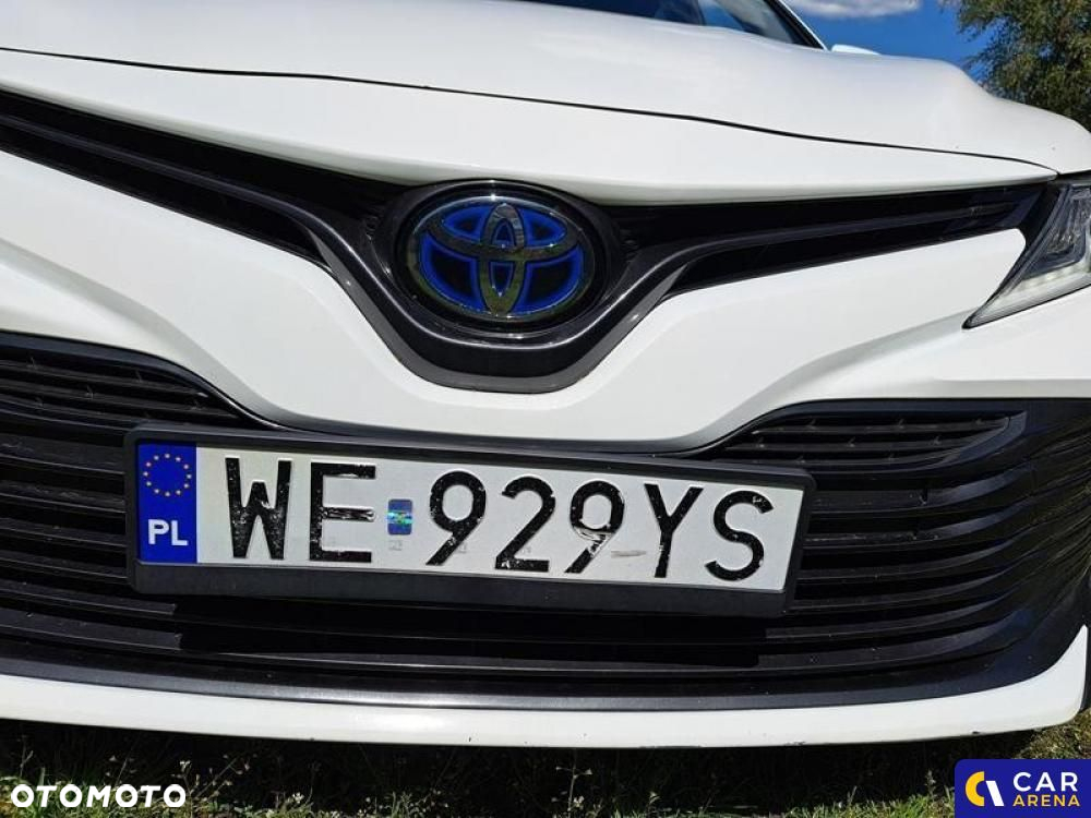 Toyota Camry - 11