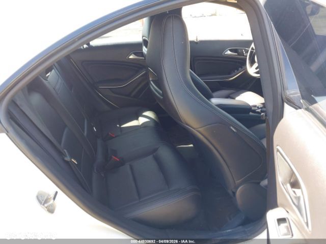 Mercedes-Benz CLA 250 7G-DCT Progressive - 6