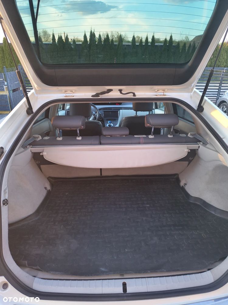 Toyota Prius 1.8 HSD Prestige - 19
