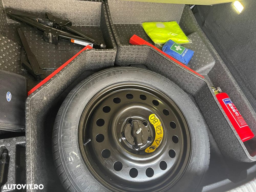 Ford Edge 2.0 TDCi Powershift Titanium - 29