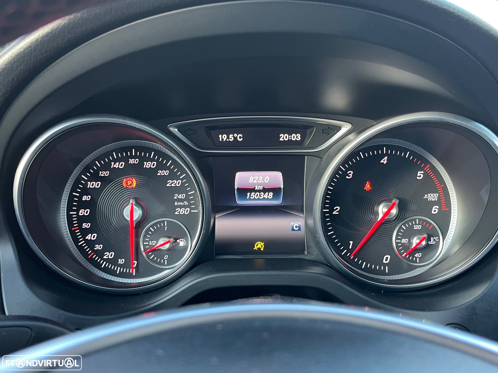 Mercedes-Benz CLA 180 d AMG Line - 16