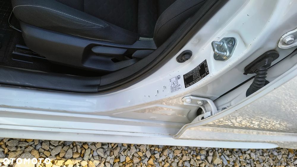 Toyota Corolla 1.2 T Comfort - 19