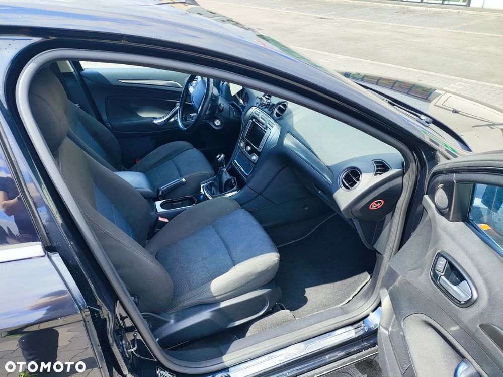 Ford Mondeo 2.0 Titanium - 28