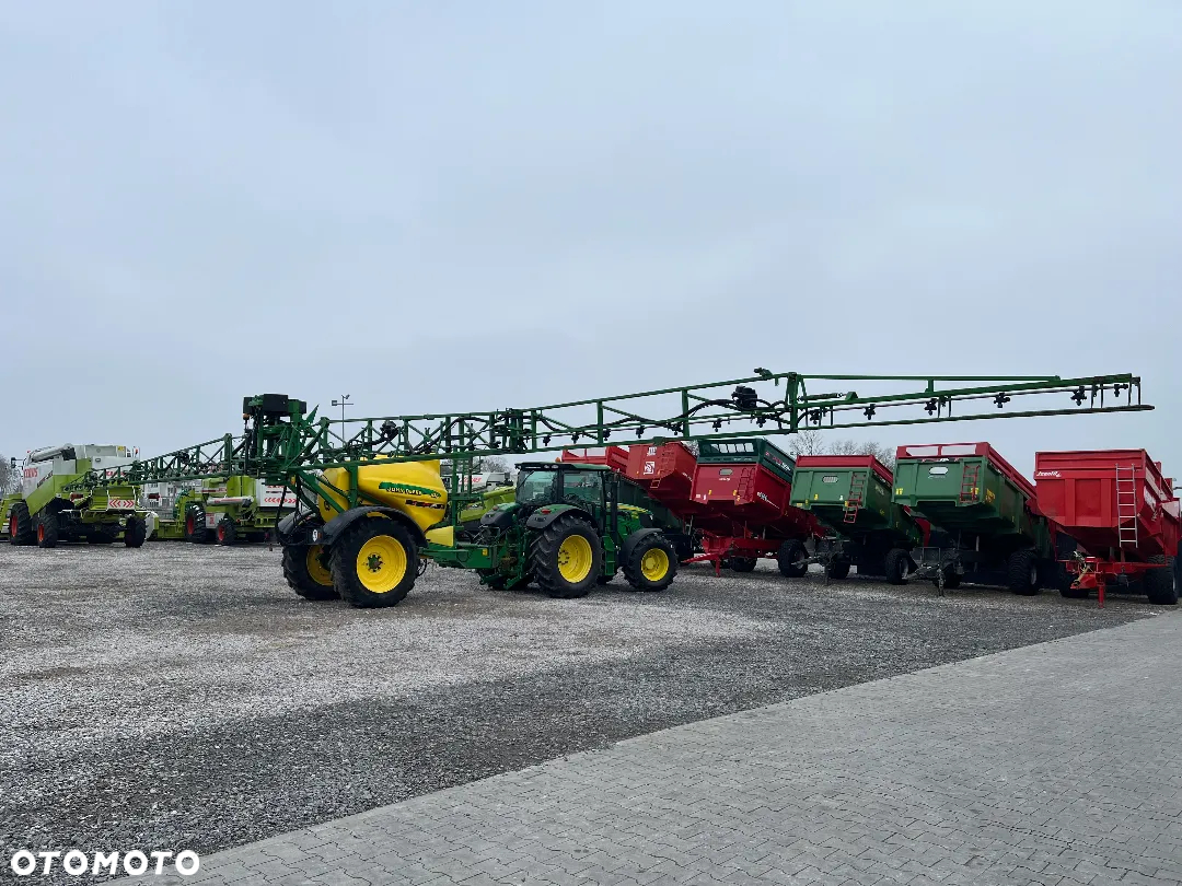 John Deere 832 - 9