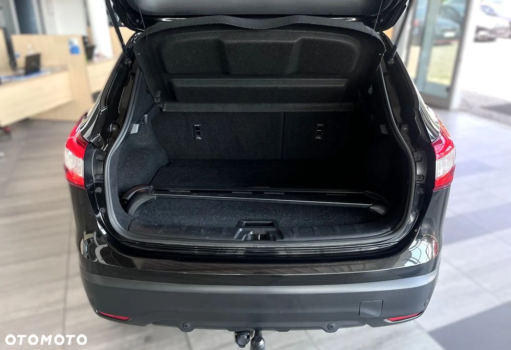 Nissan Qashqai 1.2 DIG-T N-Connecta EU6 - 28