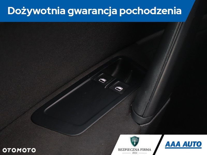 Volkswagen Golf - 20