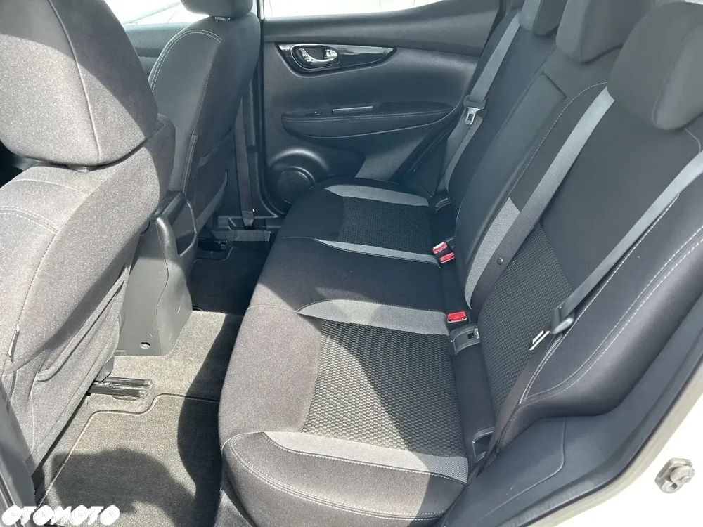 Nissan Qashqai 1.2 DIG-T N-Vision - 14