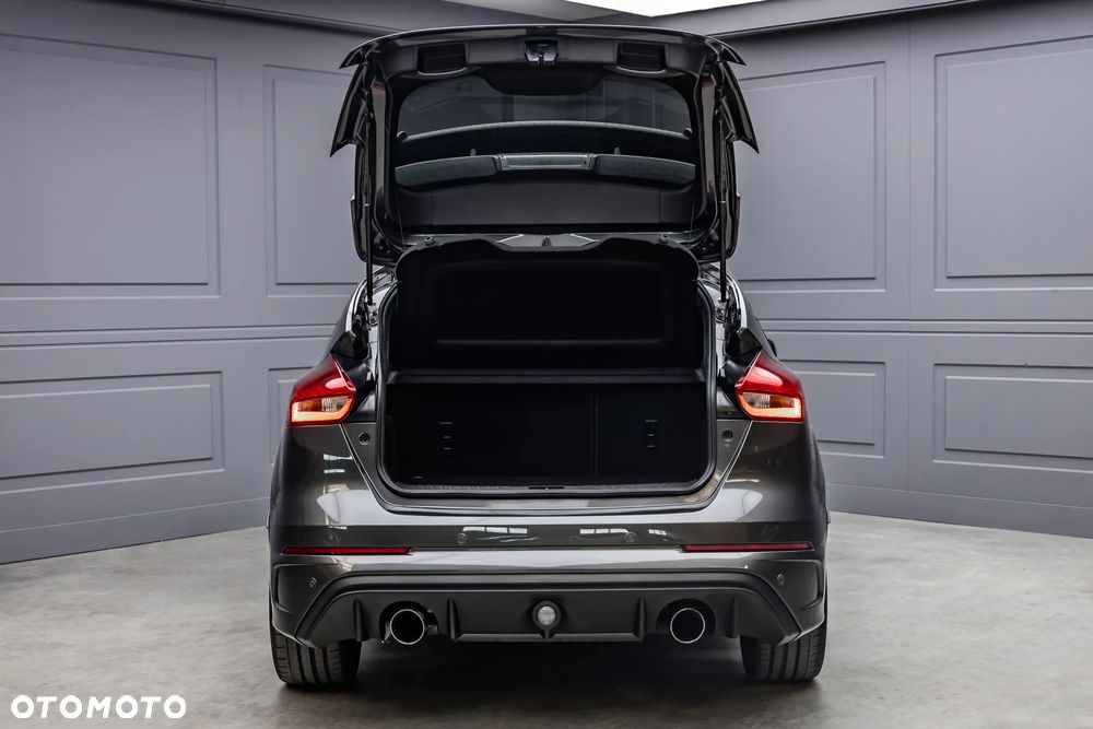 Ford Focus - 37