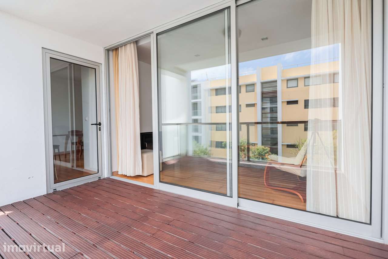 Apartamento de 3 Quartos em Ponta Delgada com Varanda e Garagem - Grande imagem: 5/18