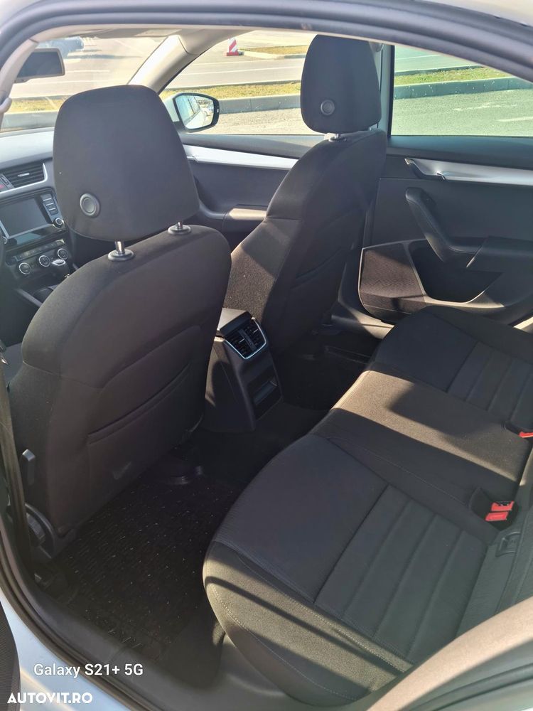 Skoda Octavia 2.0 TDI Style - 10