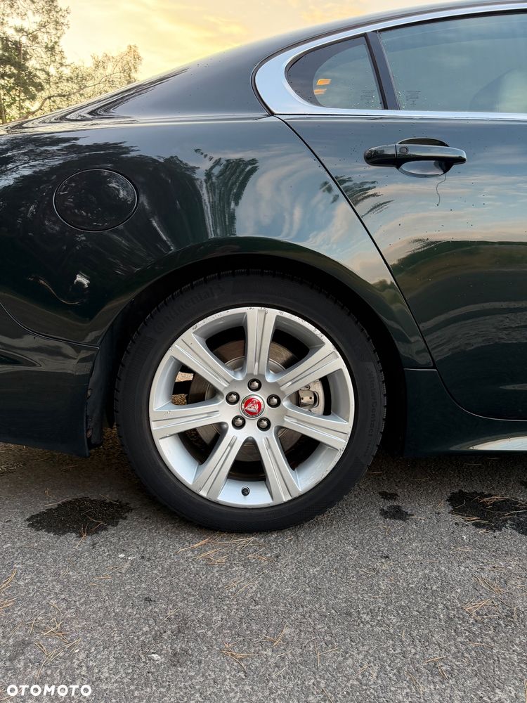 Jaguar XF 3.0 V6 Luxury - 14