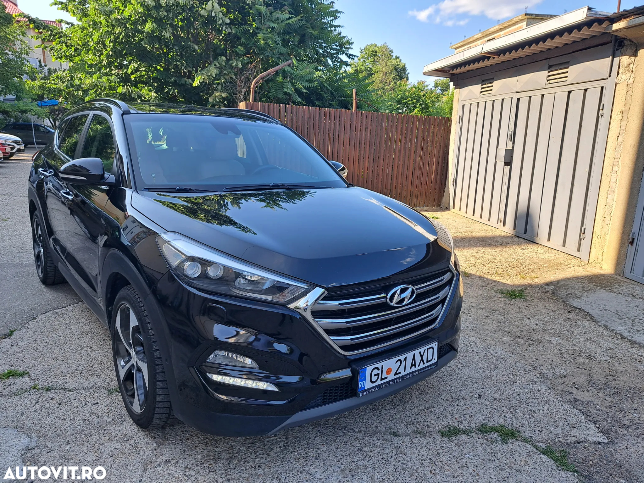 Hyundai Tucson 2.0 CRDI 4WD 6AT Luxury+ - 27