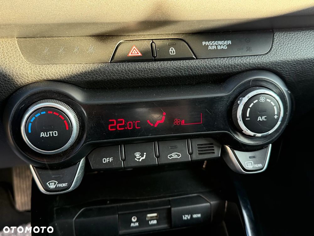 Kia Rio - 31