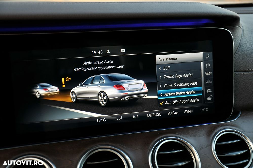 Mercedes-Benz E - 23