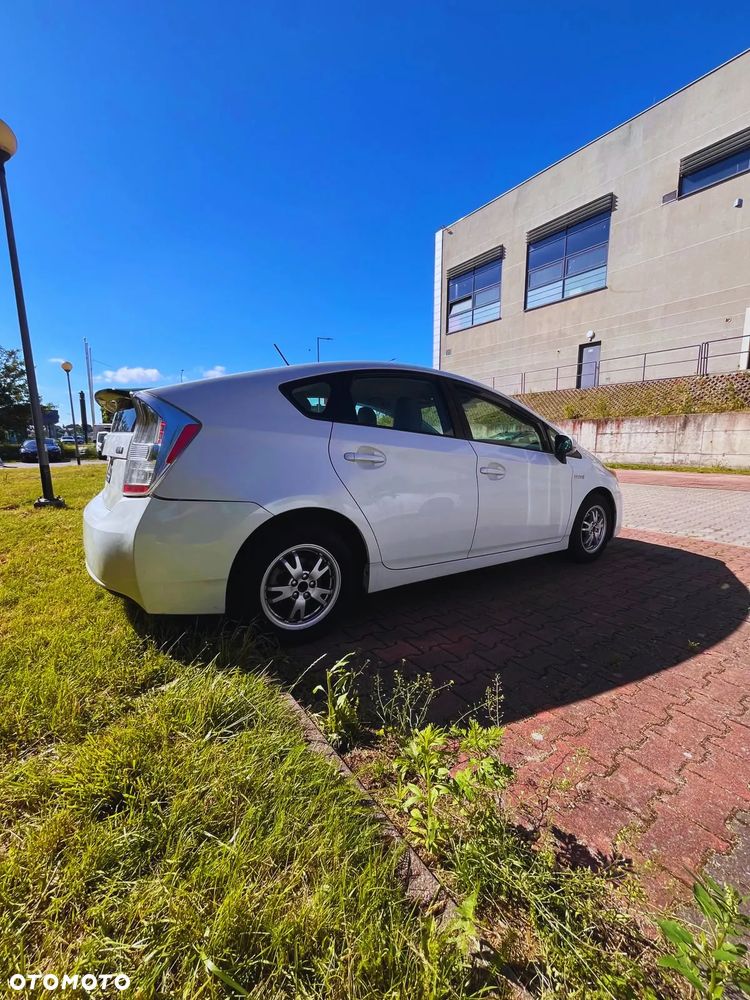 Toyota Prius - 6