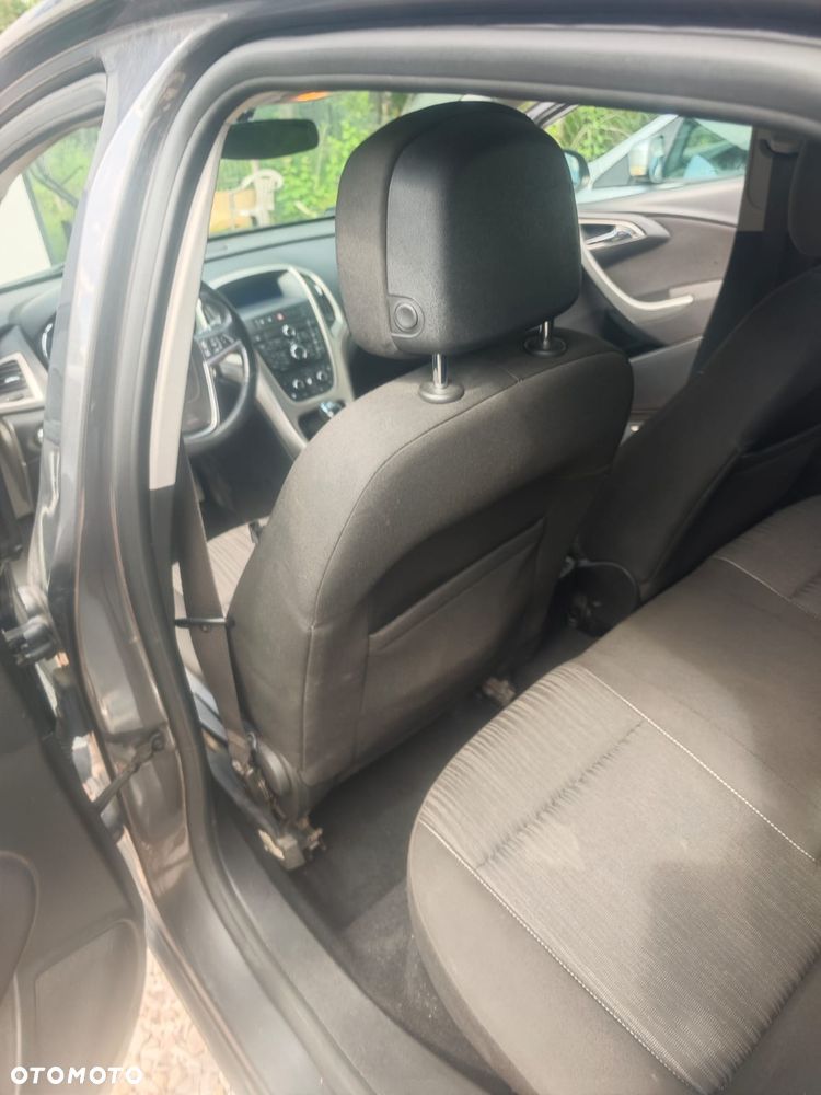Opel Astra 1.4 Turbo - 10