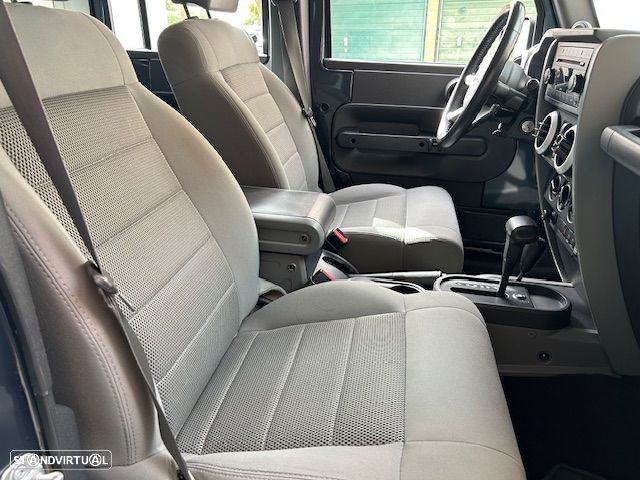 Jeep Wrangler Unlimited 2.8 CRD ATX Sahara Limited - 22