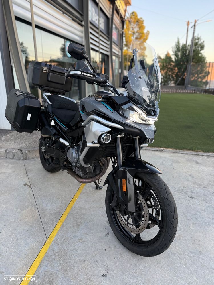 CF Moto 800MT Sport c/ malas Shad Terra - 11