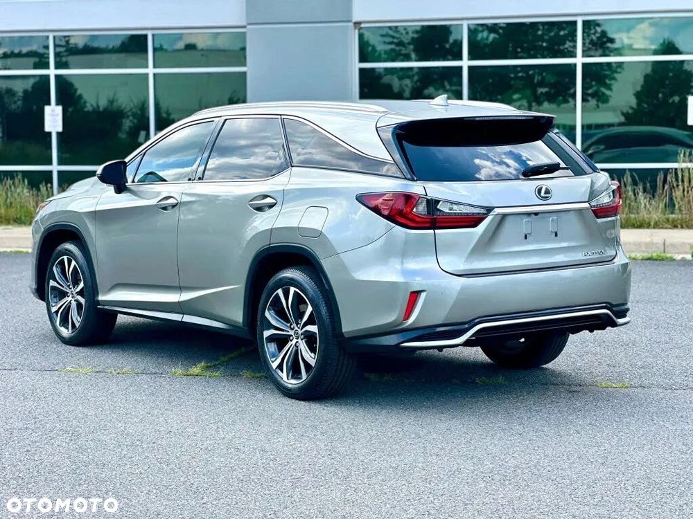 Lexus RX - 12