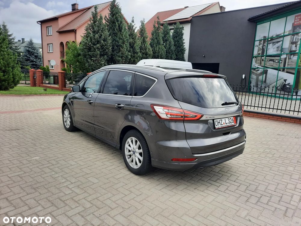 Ford S-Max - 10