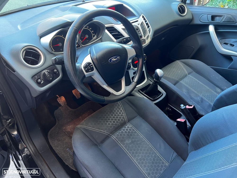 Ford Fiesta 1.4 TDCI Titanium - 8