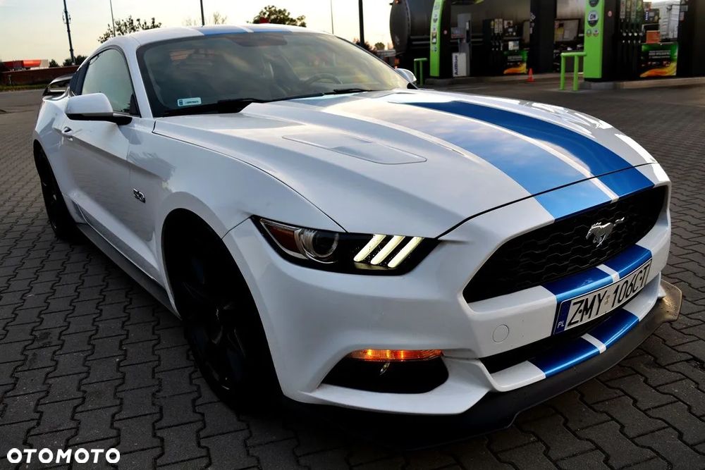 Ford Mustang 5.0 V8 Black Edition - 2