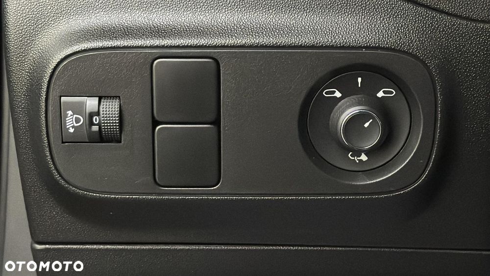 Citroën C3 1.2 PureTech Max EAT6 - 30