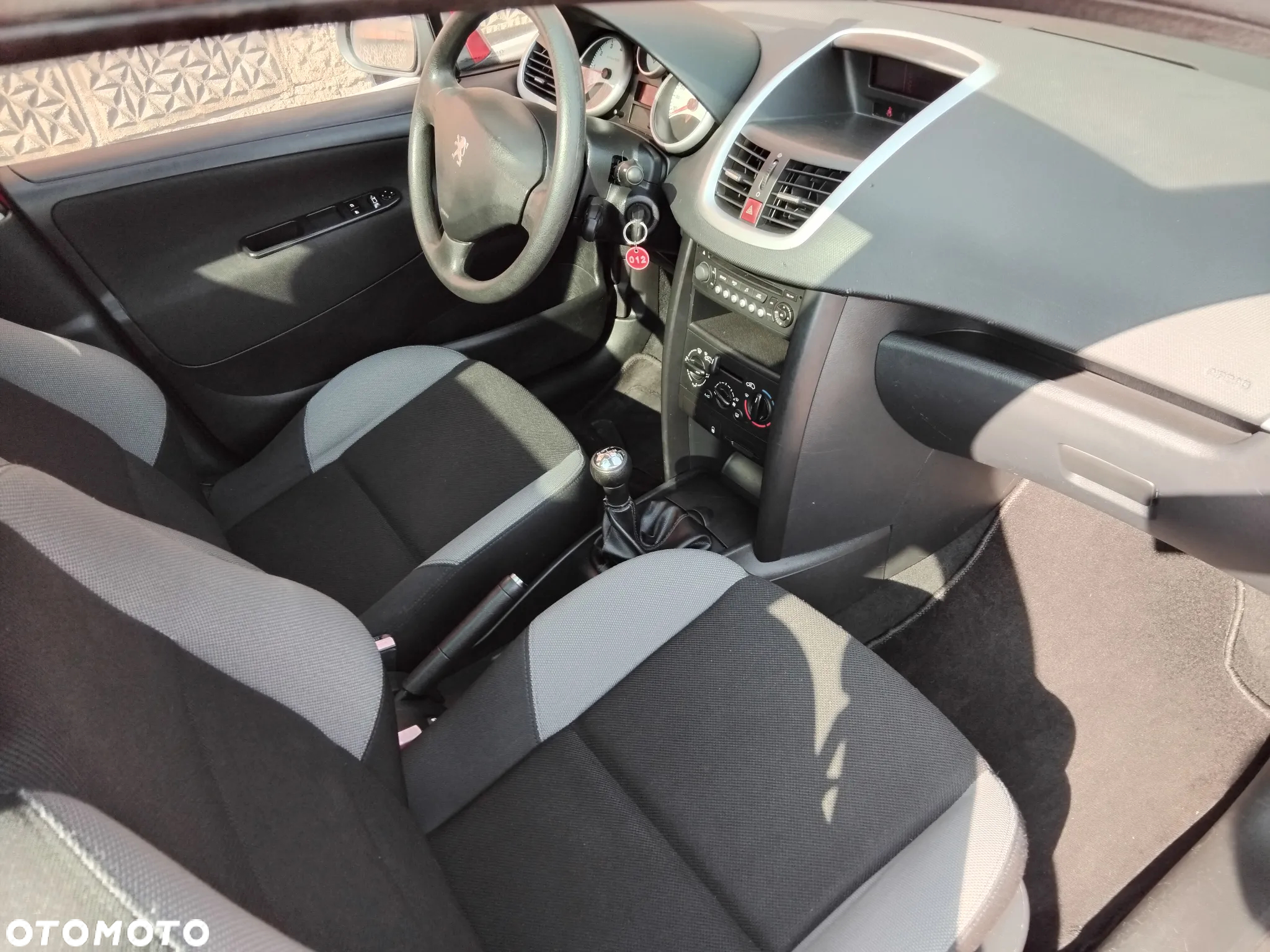 Peugeot 207 1.4 Trendy - 23