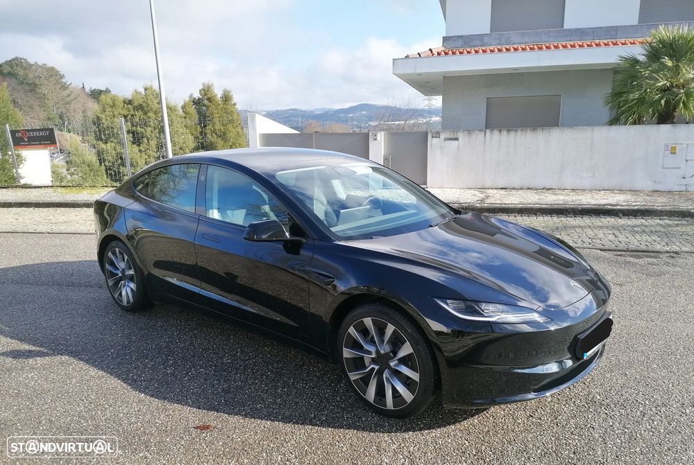 Tesla Model 3 RWD - 8