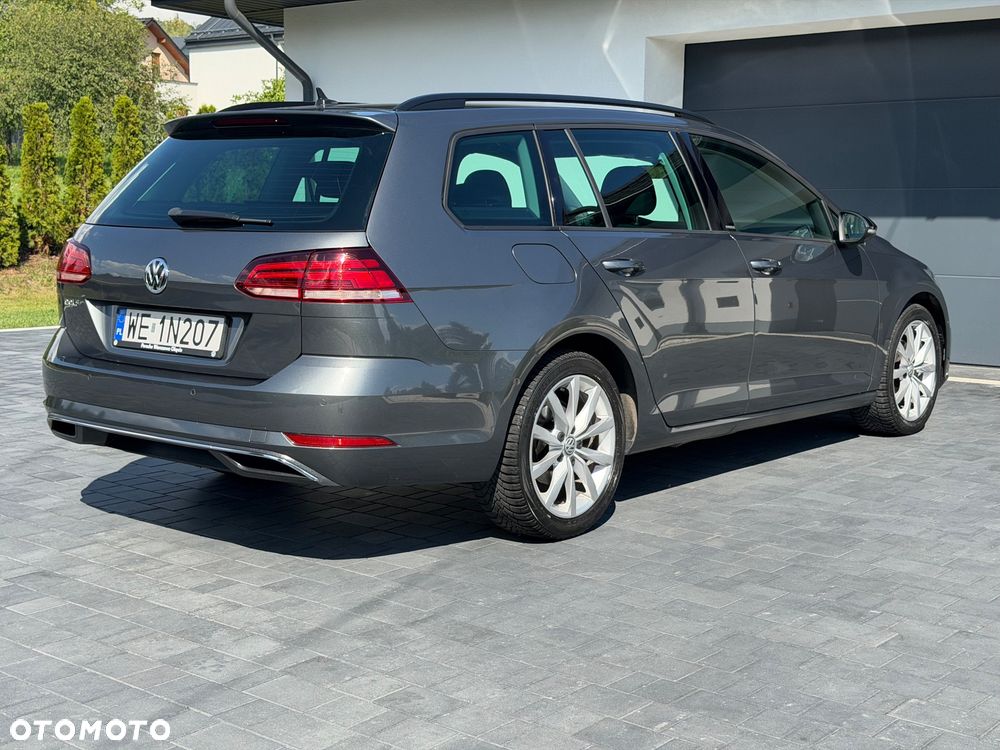 Volkswagen Golf 1.5 TSI BMT Evo IQ Drive DSG - 9