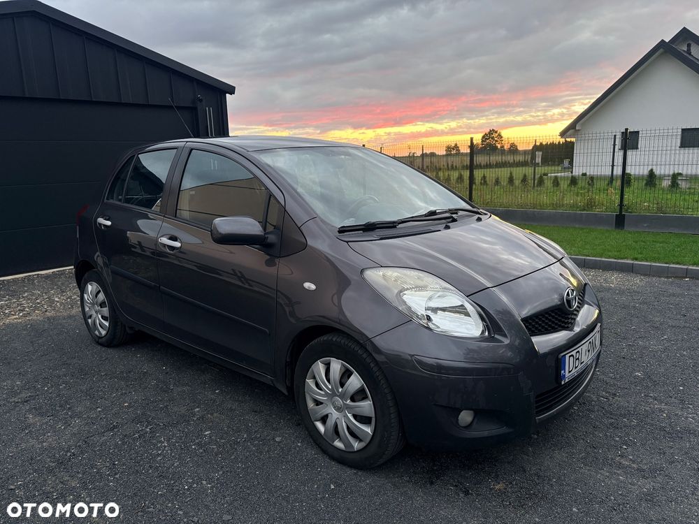 Toyota Yaris - 7