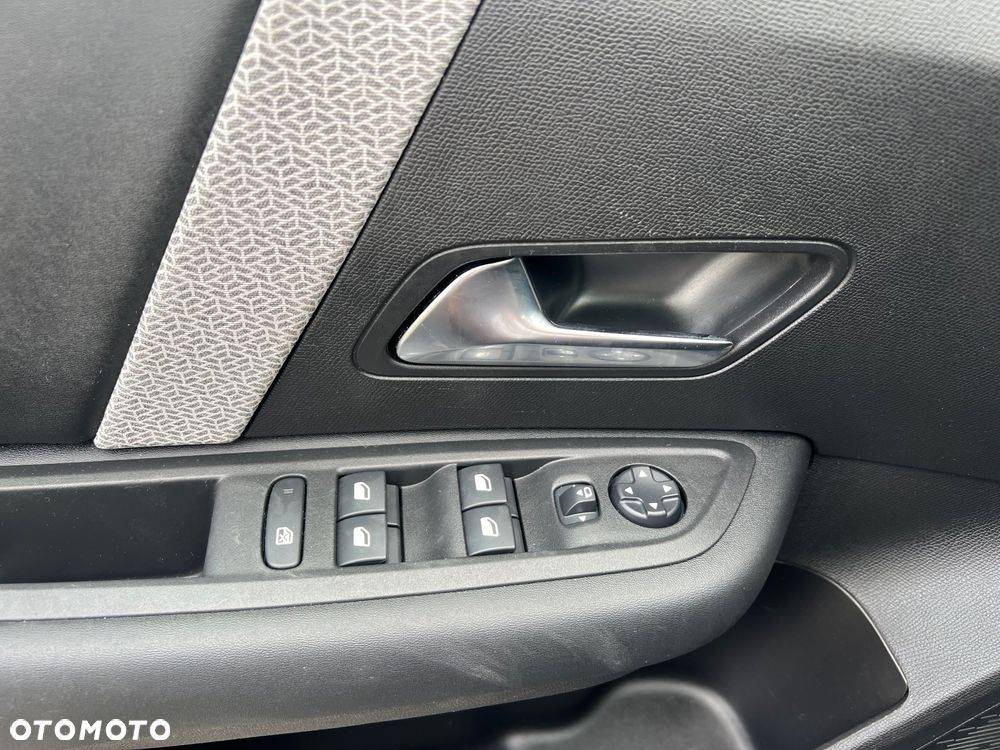 Citroën C4 PureTech 130 Stop&Start MAX - 27