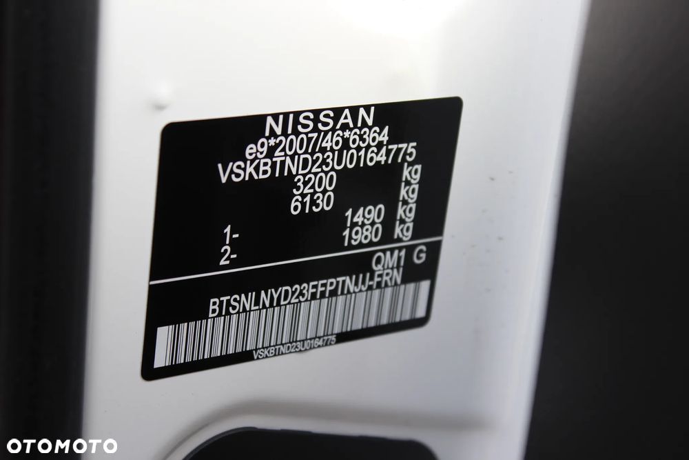 Nissan Navara - 32