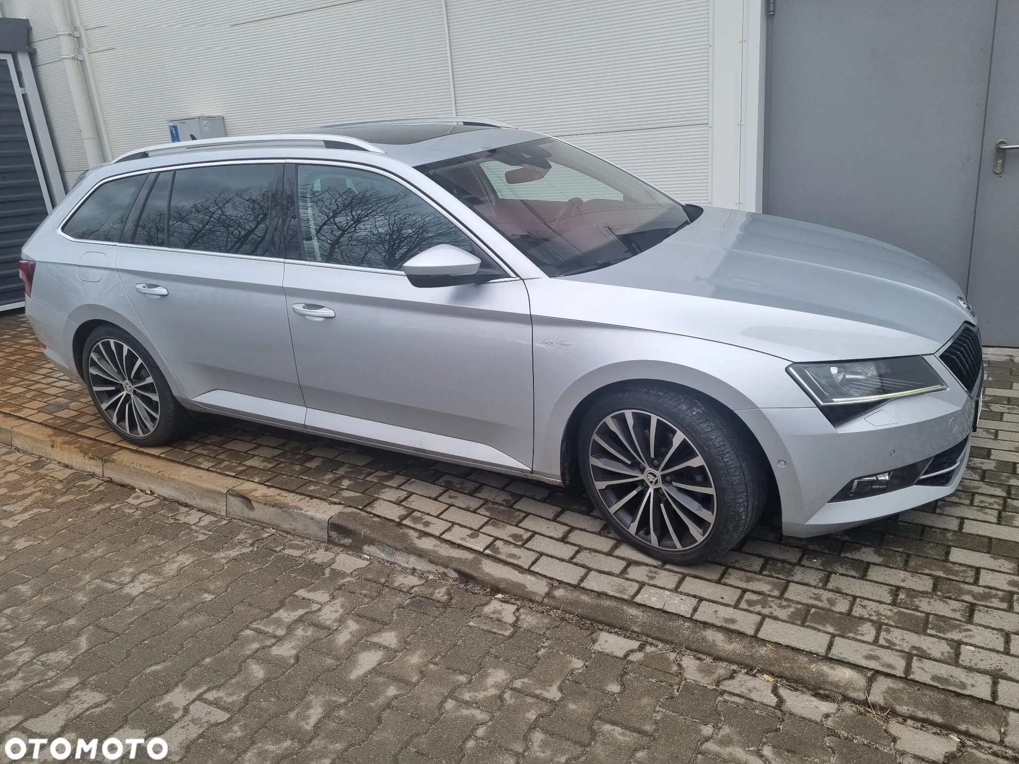 Skoda Superb 2.0 TDI 4x4 DSG L&K - 6