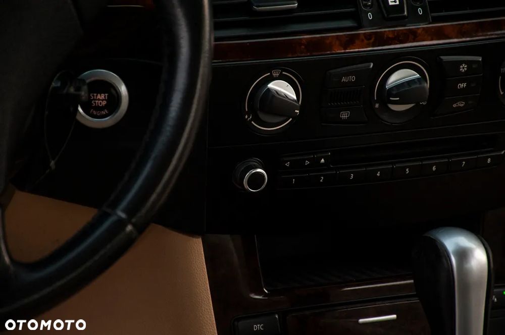 BMW Seria 5 - 36