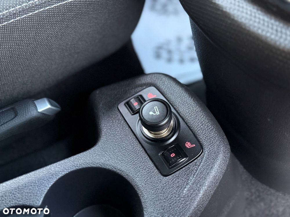 Ford Tourneo Connect 1.6 TDCi Titanium - 17