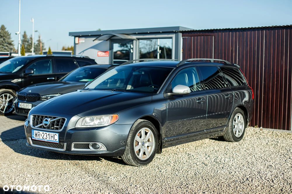 Volvo V70 2.5T R-Design Summum - 10