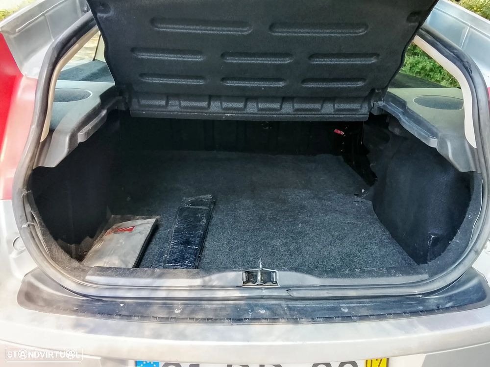 Citroën C4 1.6 HDi 110 VTR Pack - 15