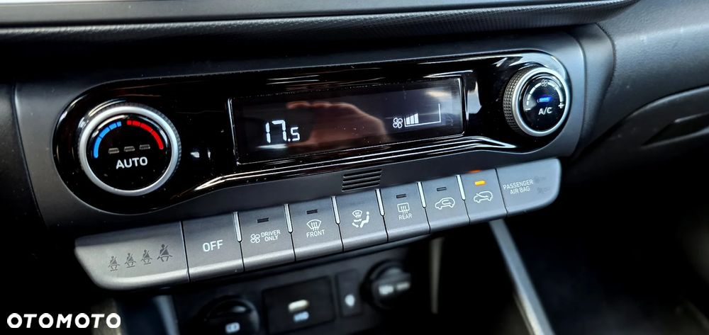 Hyundai Kona 1.6 GDI Hybrid Premium DCT - 17