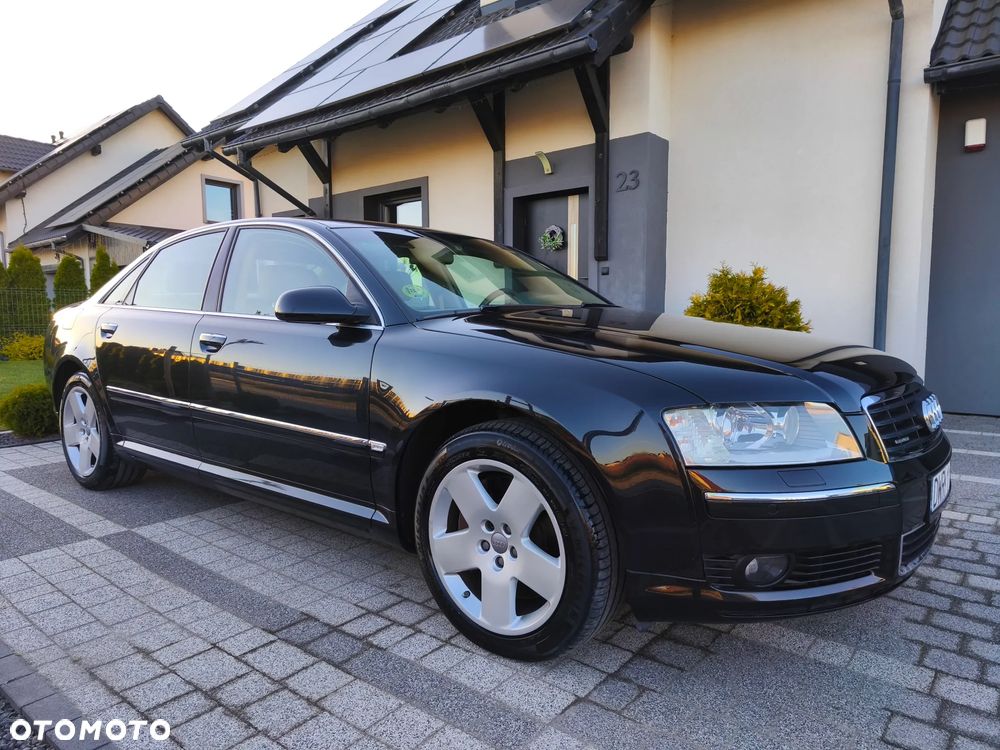 Audi A8 4.2 Quattro - 2