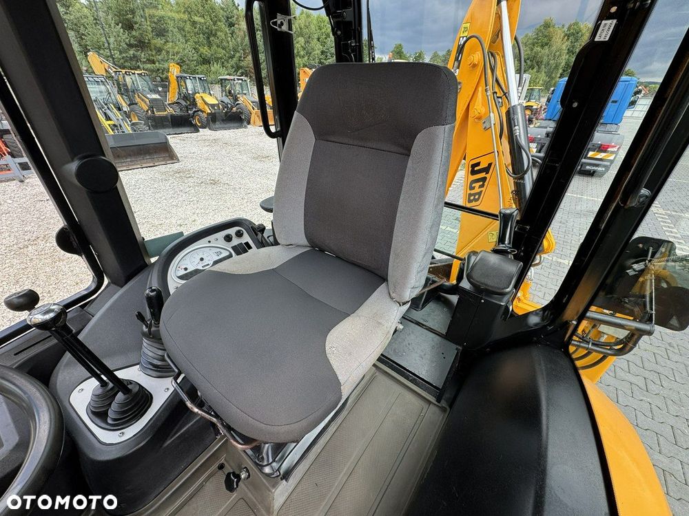 JCB MIDI CX Szybkozłącze Nowe Opony bez luzów i wycieków Super Stan - 21