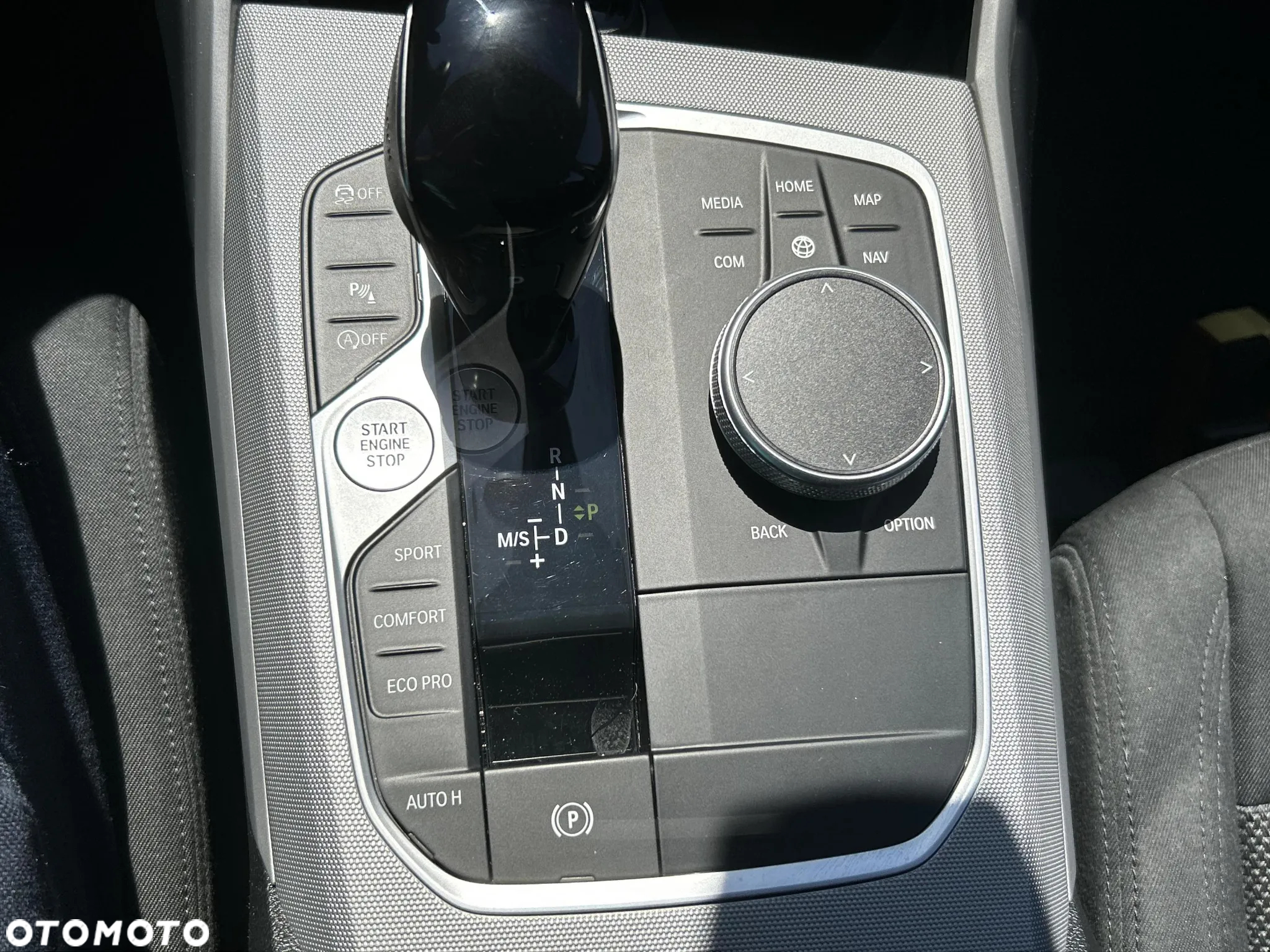 BMW Seria 3 318i Advantage - 25