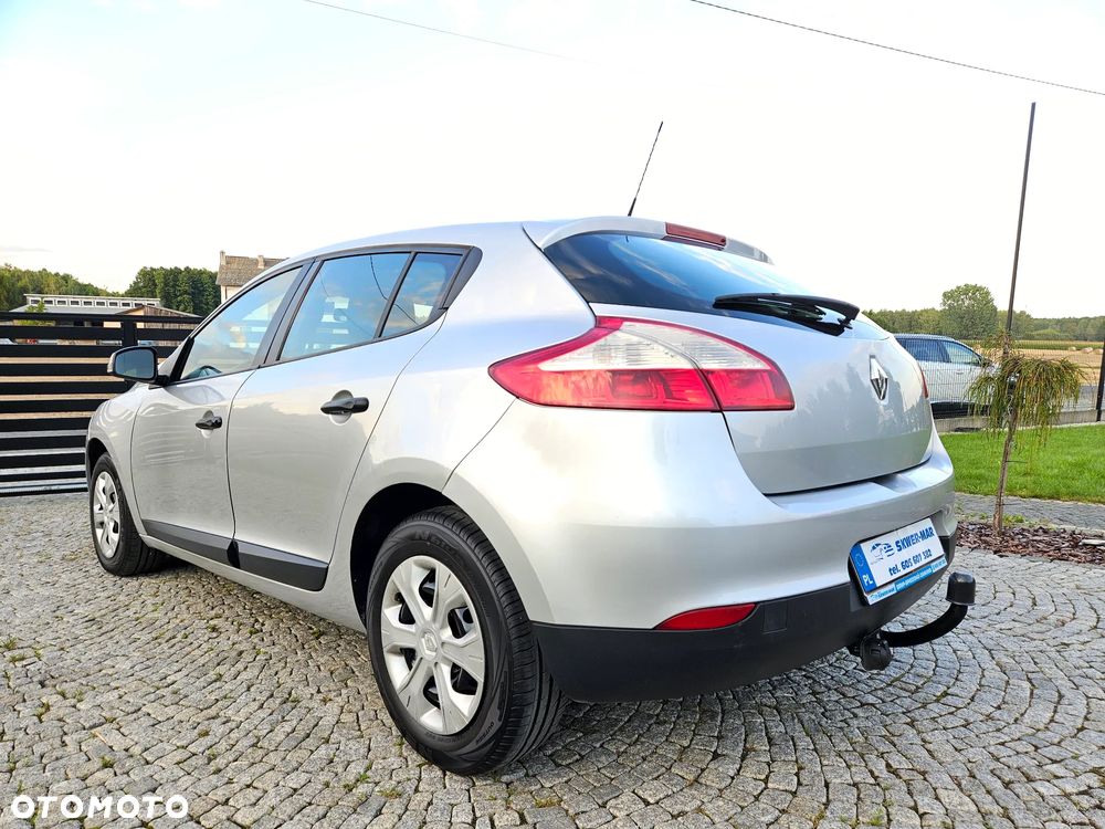Renault Megane 1.5 dCi Expression - 6