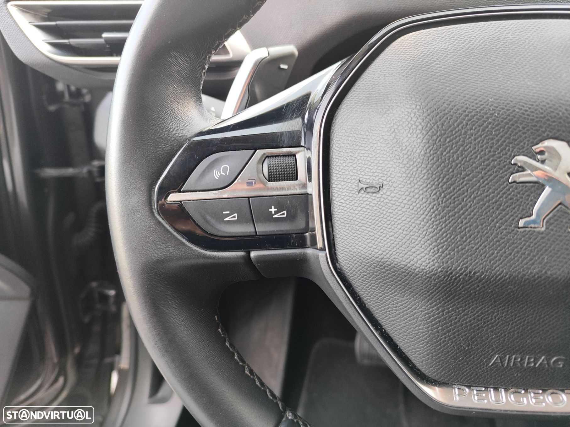 Peugeot 3008 1.6 Hybrid Allure e-EAT8 - 26
