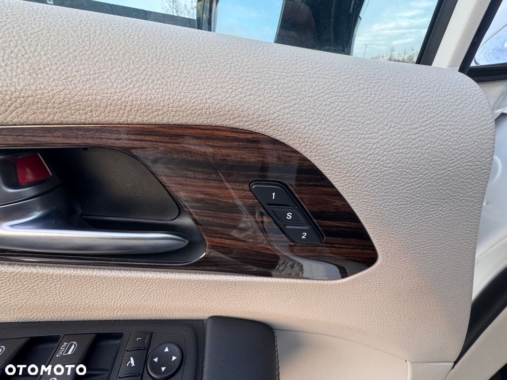 Chrysler Pacifica - 19